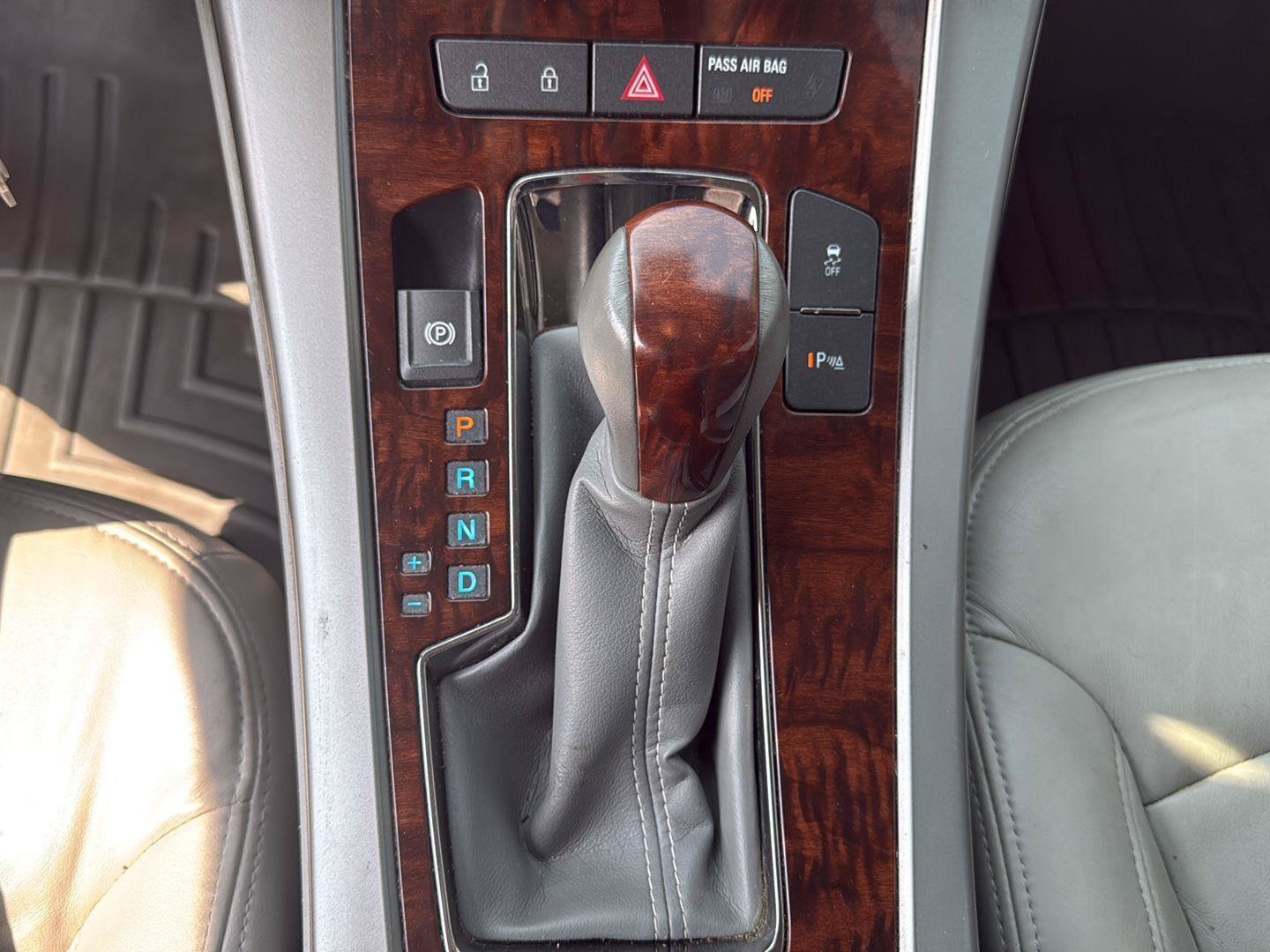Used 2013 Buick LaCrosse Leather FWD image 21