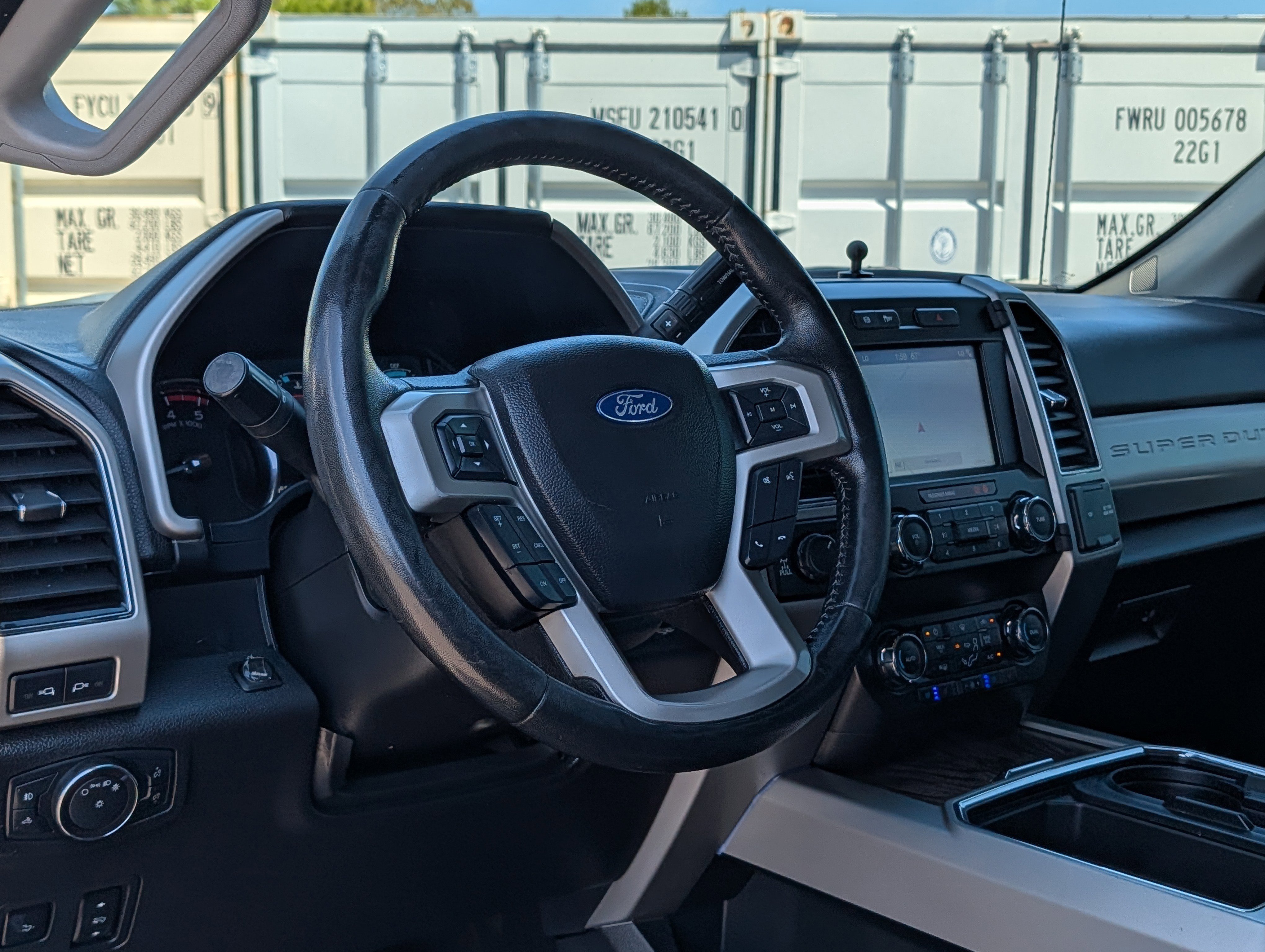 Used 2019 Ford F250 Lariat w/ Lariat Ultimate Package AWD/4WD image 26