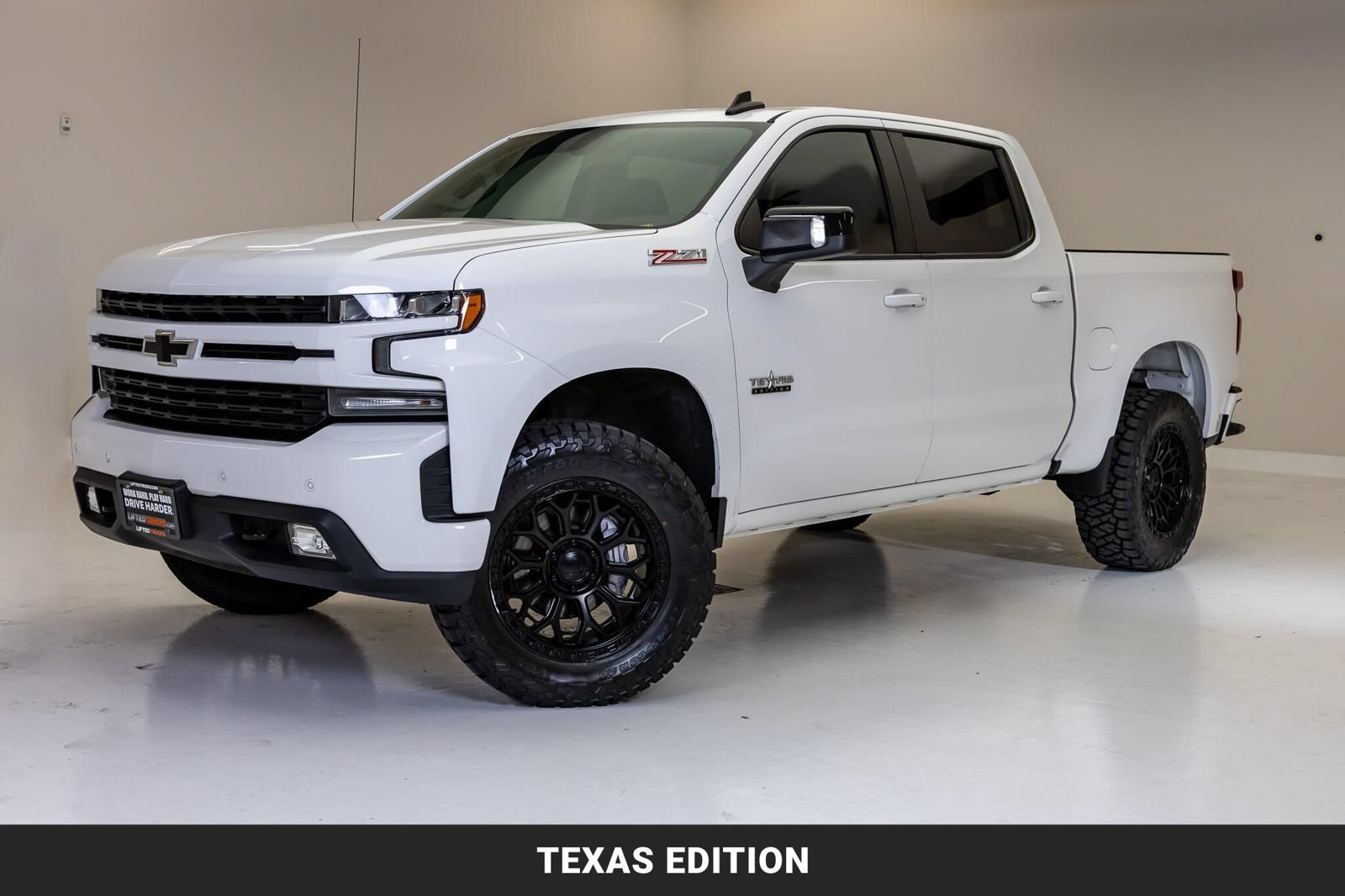 Used 2020 Chevrolet Silverado 1500 RST w/ Texas Edition AWD/4WD image 5