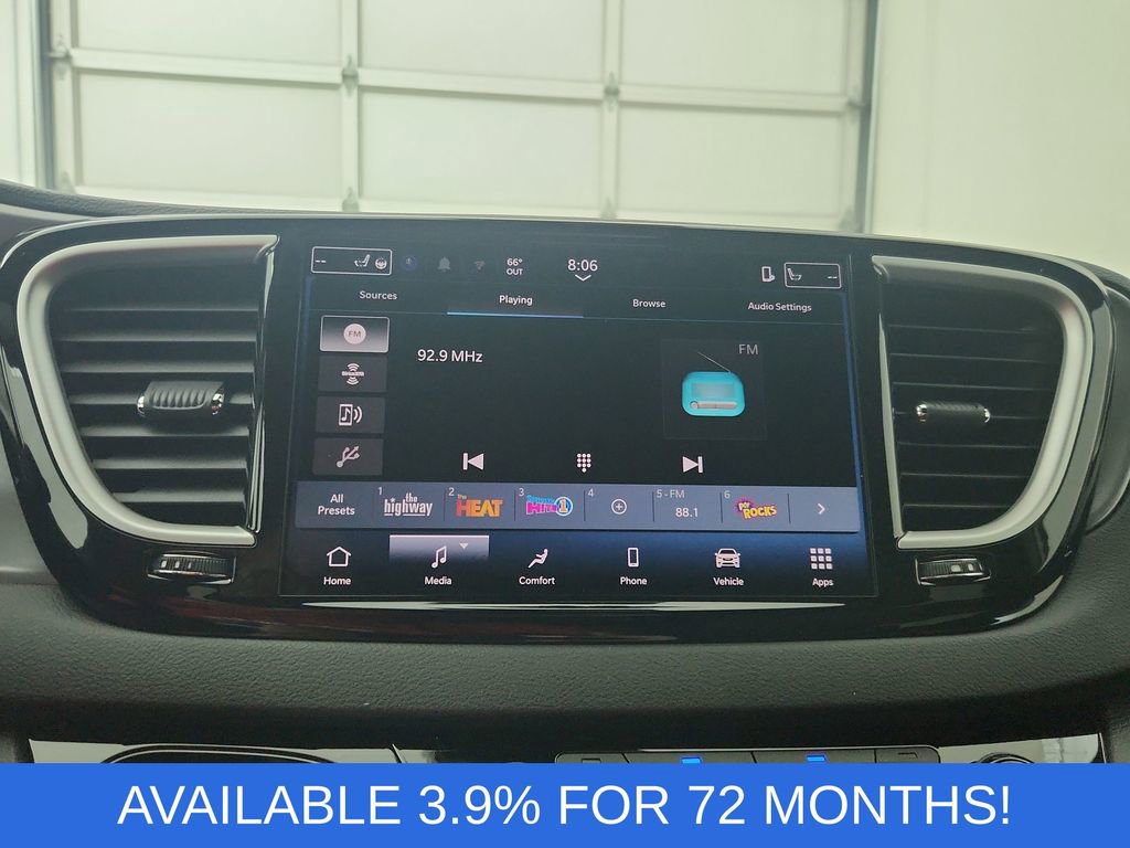 New 2026 Chrysler Voyager LX image 24