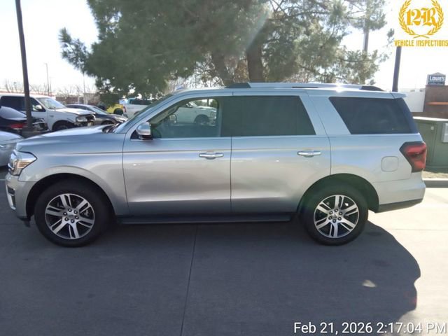 Used 2024 Ford Expedition Limited image 16