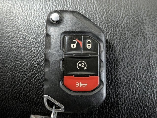 Used 2020 Jeep Gladiator Mojave w/ LED Lighting Group AWD/4WD image 31