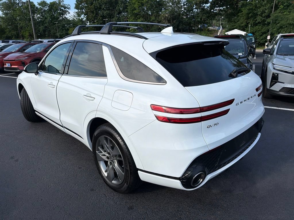Used 2025 Genesis GV70 3.5T Sport AWD/4WD image 7