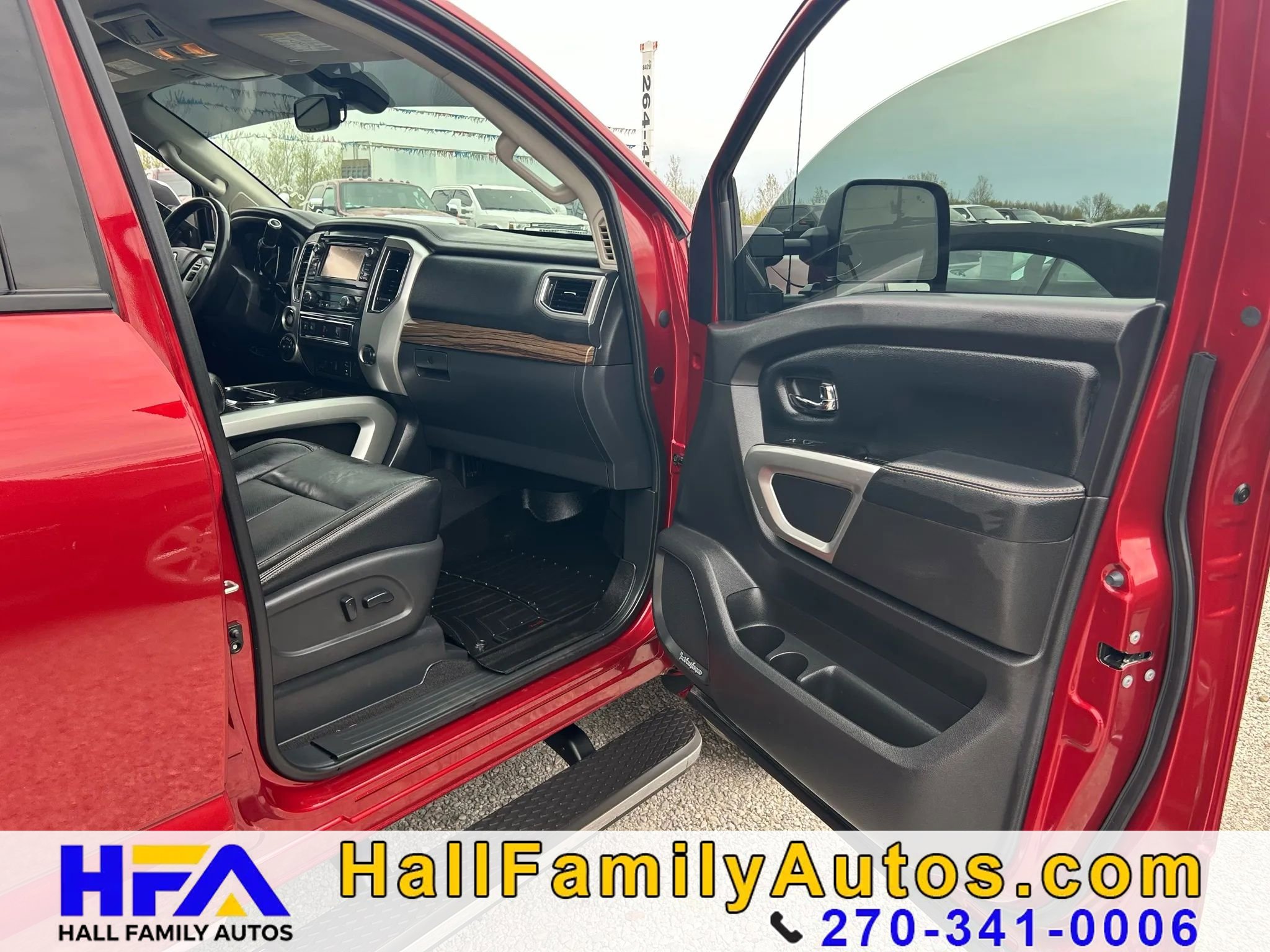 Used 2016 Nissan Titan SL AWD/4WD image 21