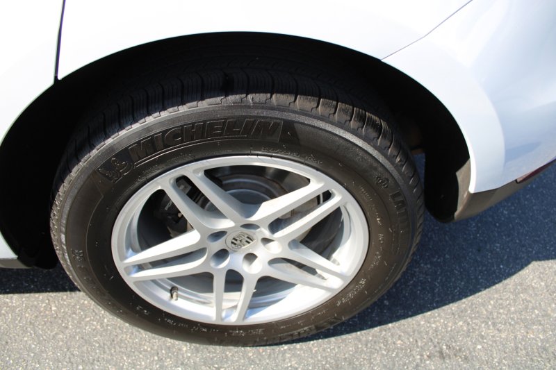 Used 2018 Porsche Macan image 21