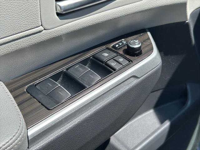 Certified 2023 Toyota Sienna Limited AWD/4WD image 27
