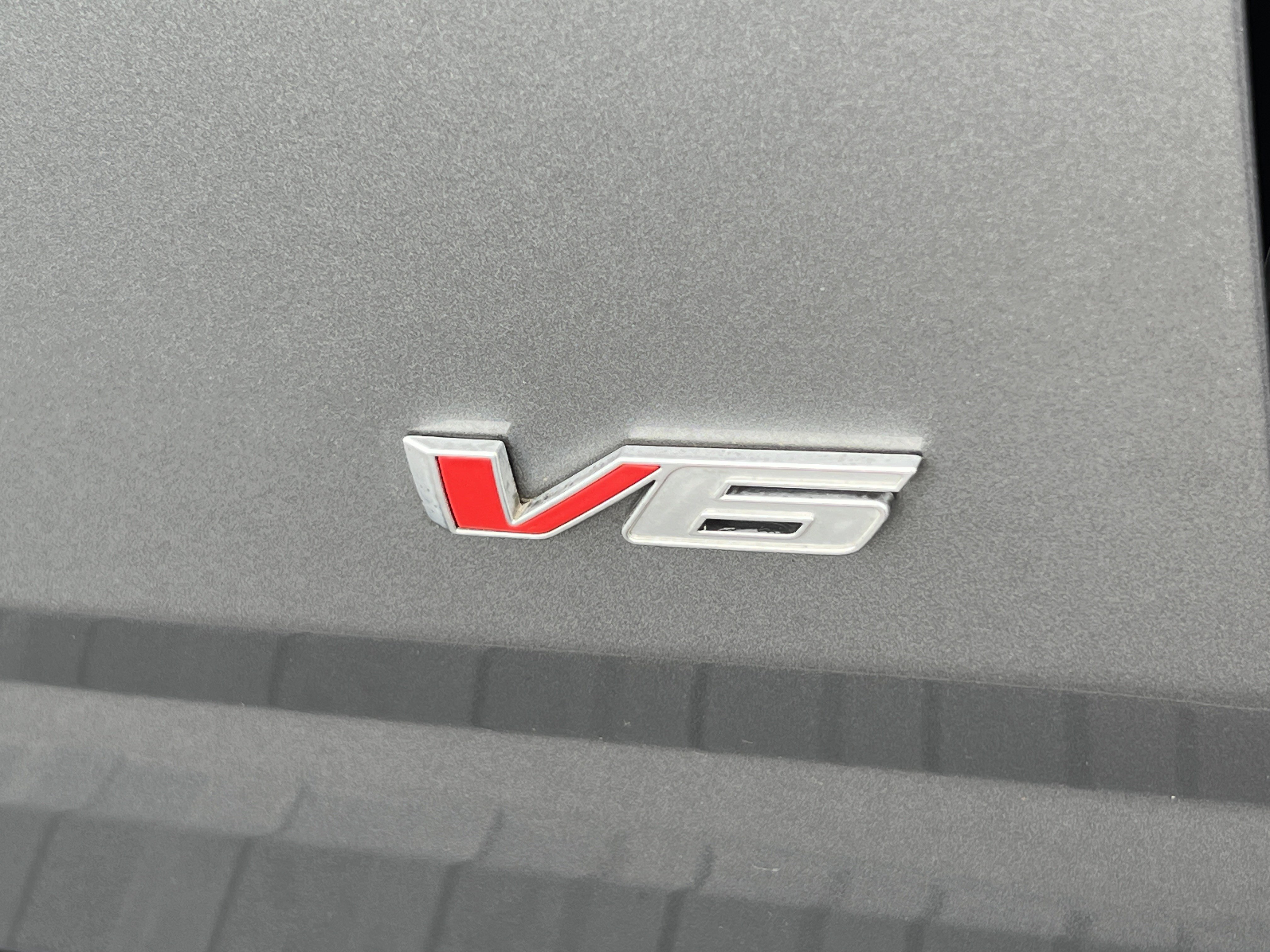 Used 2022 Chevrolet Colorado LT w/ LT Convenience Package AWD/4WD image 10