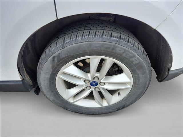 Used 2017 Ford Edge SEL w/ Equipment Group 201A AWD/4WD image 11