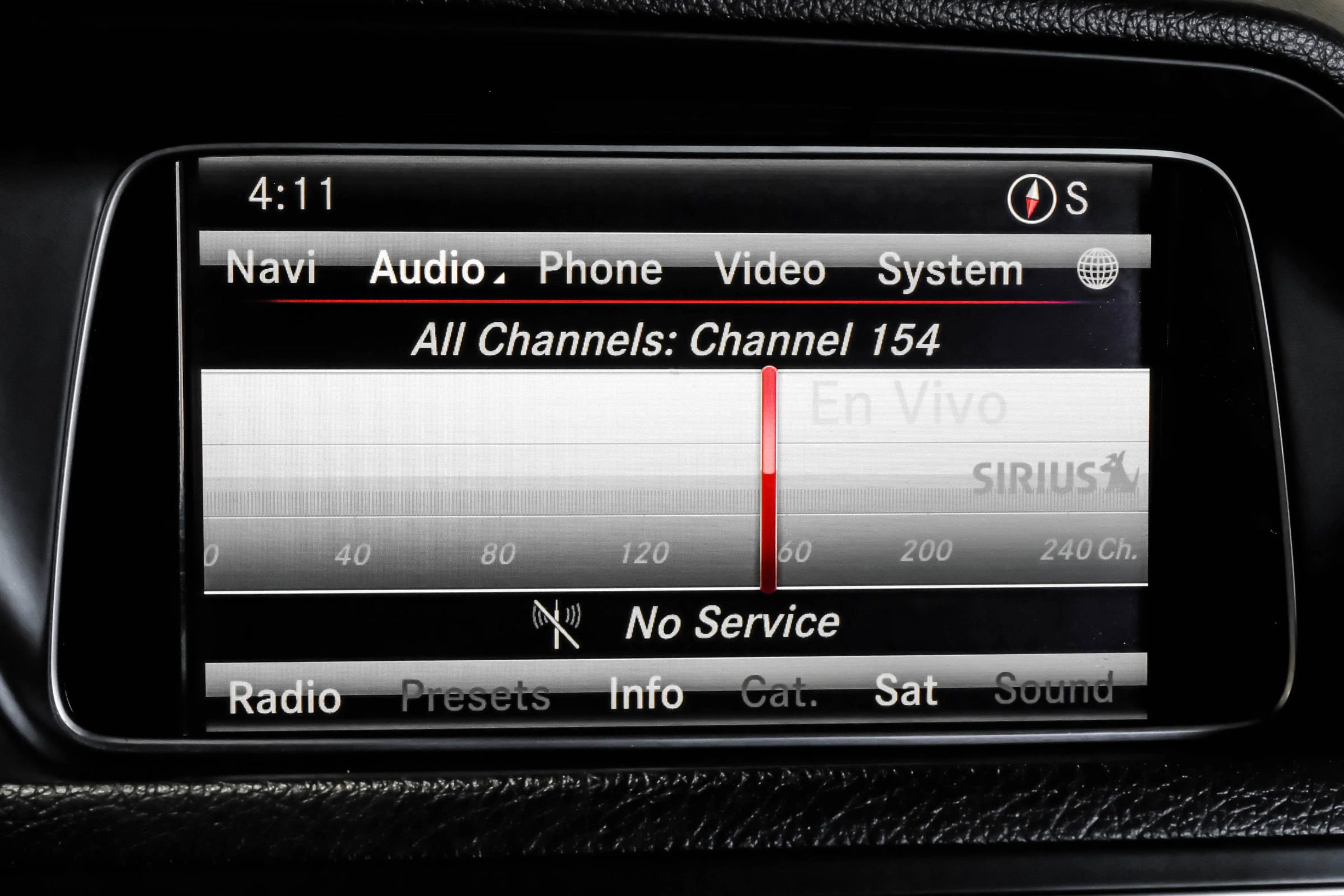 Used 2014 Mercedes-Benz E 550 Cabriolet image 32