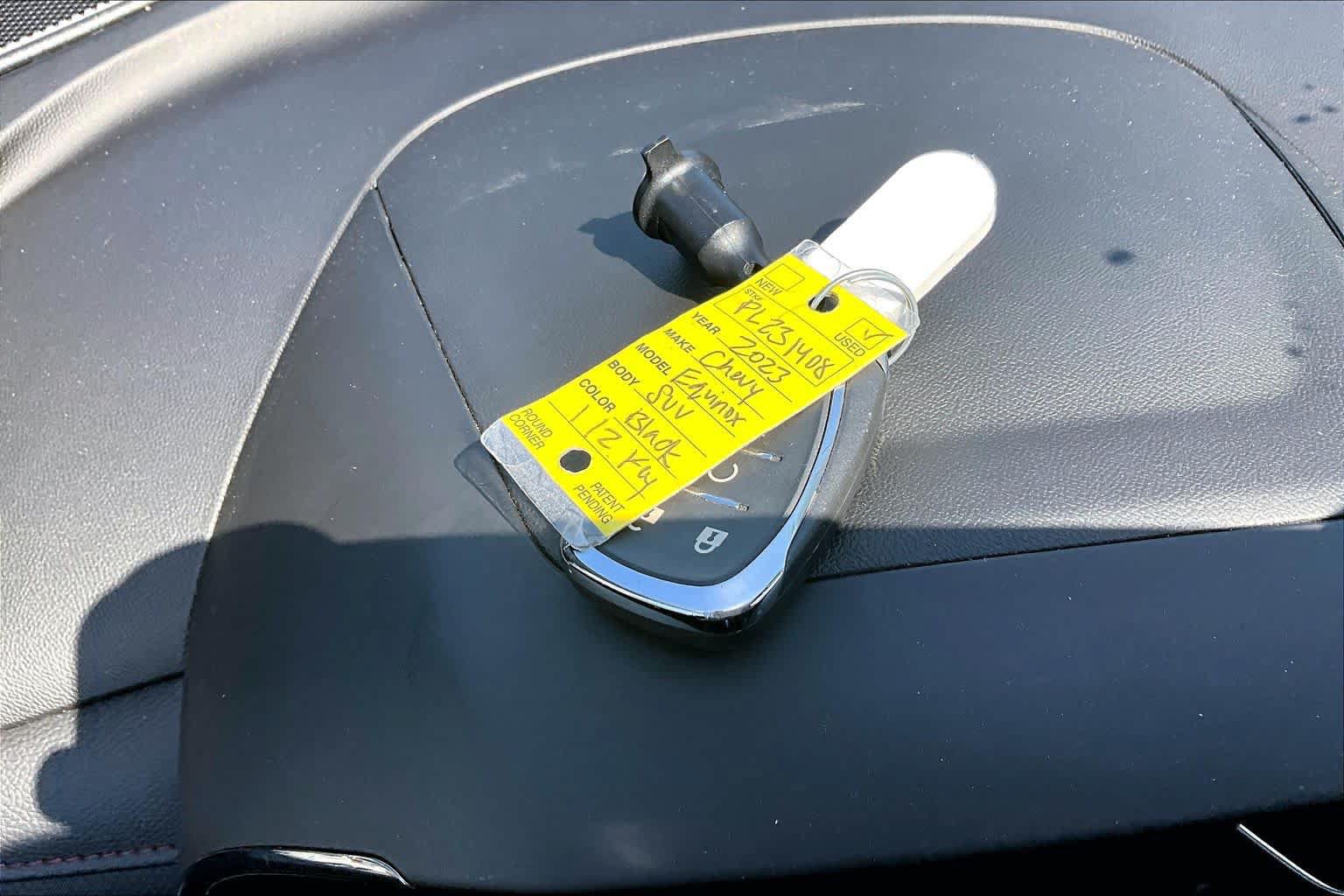 Used 2023 Chevrolet Equinox RS FWD image 14