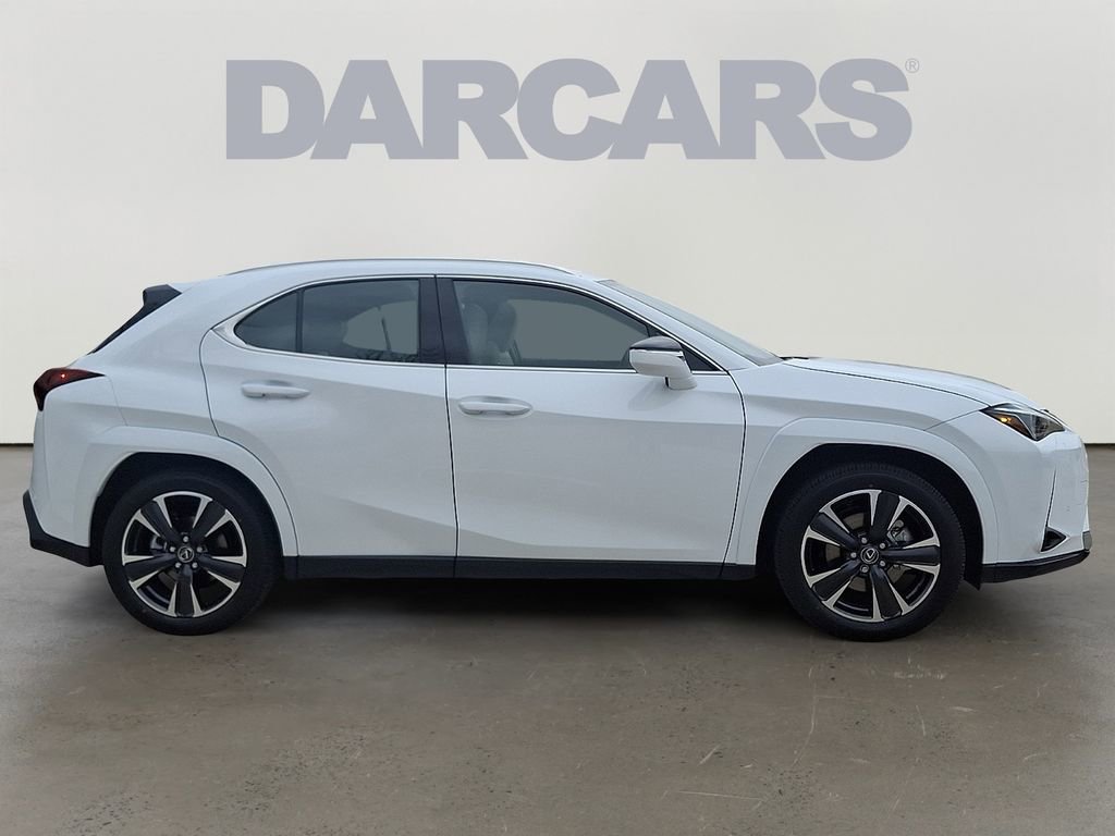 Used 2026 Lexus UX 300h AWD w/ Accessory Package (Z1) image 7
