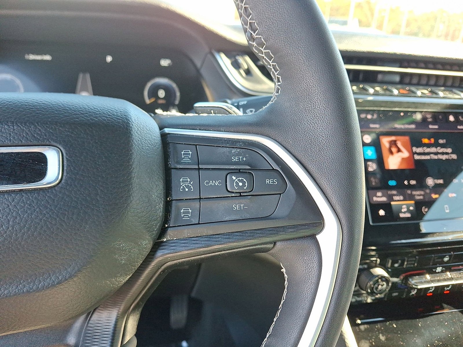 Used 2023 Jeep Grand Cherokee Altitude image 24