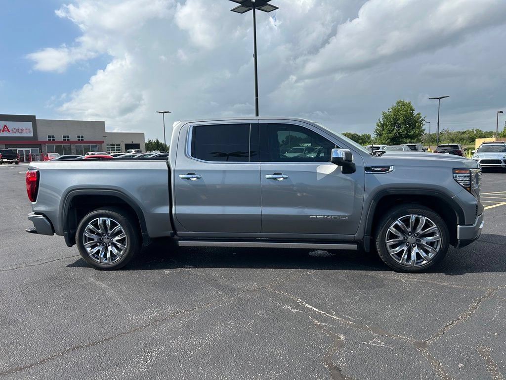 Used 2024 GMC Sierra 1500 Denali AWD/4WD image 8