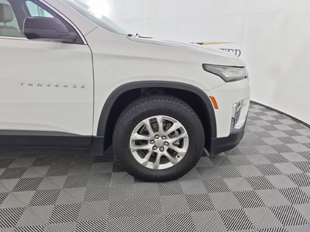 Certified 2023 Chevrolet Traverse LS FWD image 12