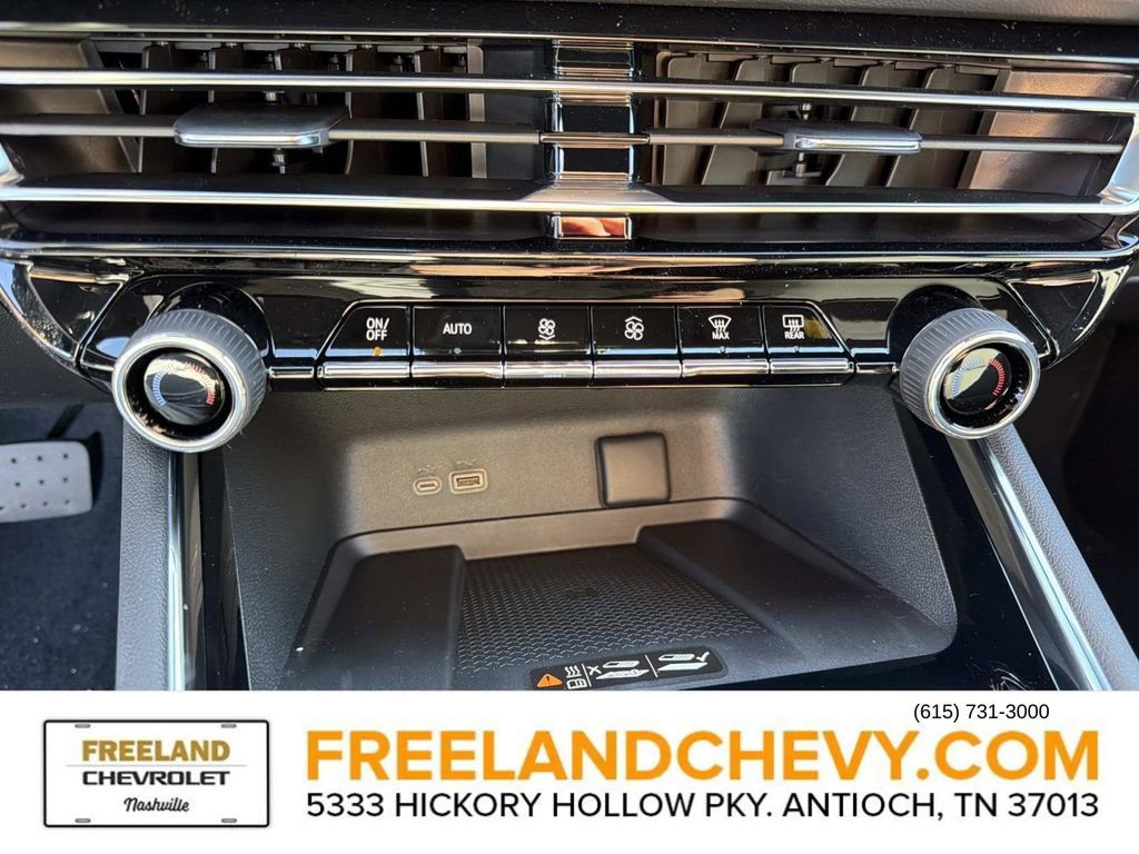 New 2026 Chevrolet Traverse Z71 w/ Driver Confidence Package image 32