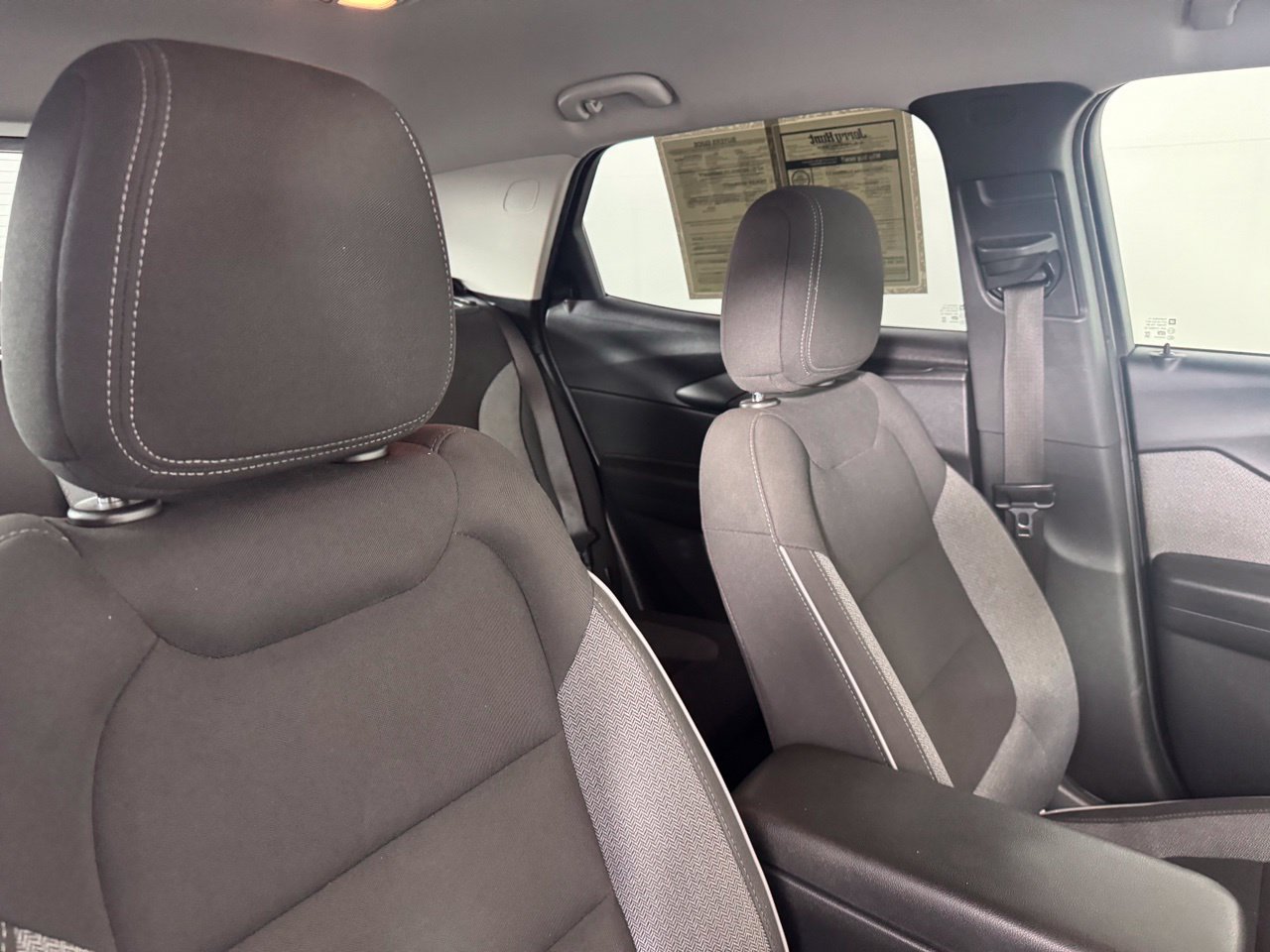 Used 2023 Chevrolet TrailBlazer LT FWD image 28