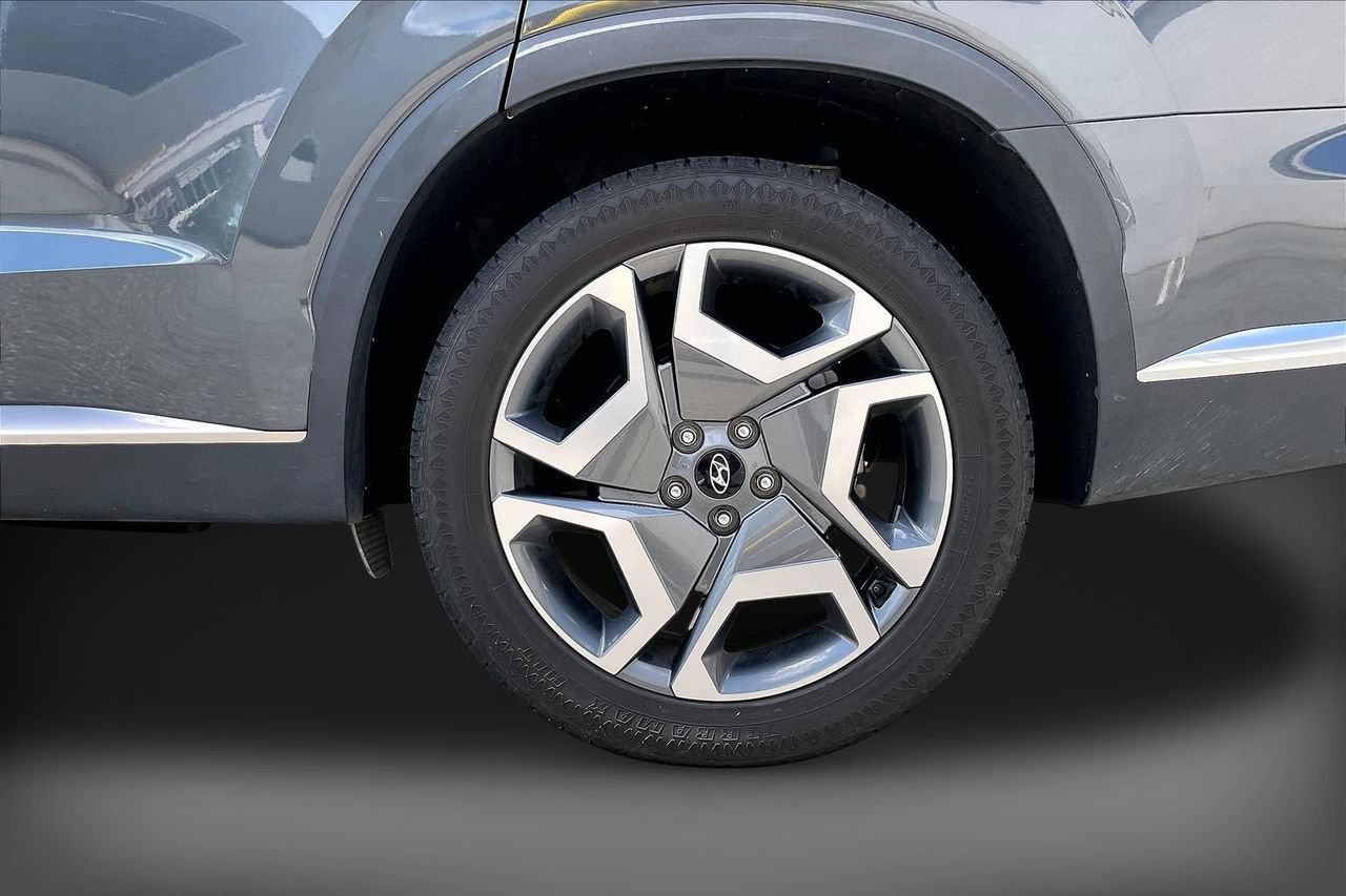 Used 2024 Hyundai Palisade Limited AWD/4WD image 37