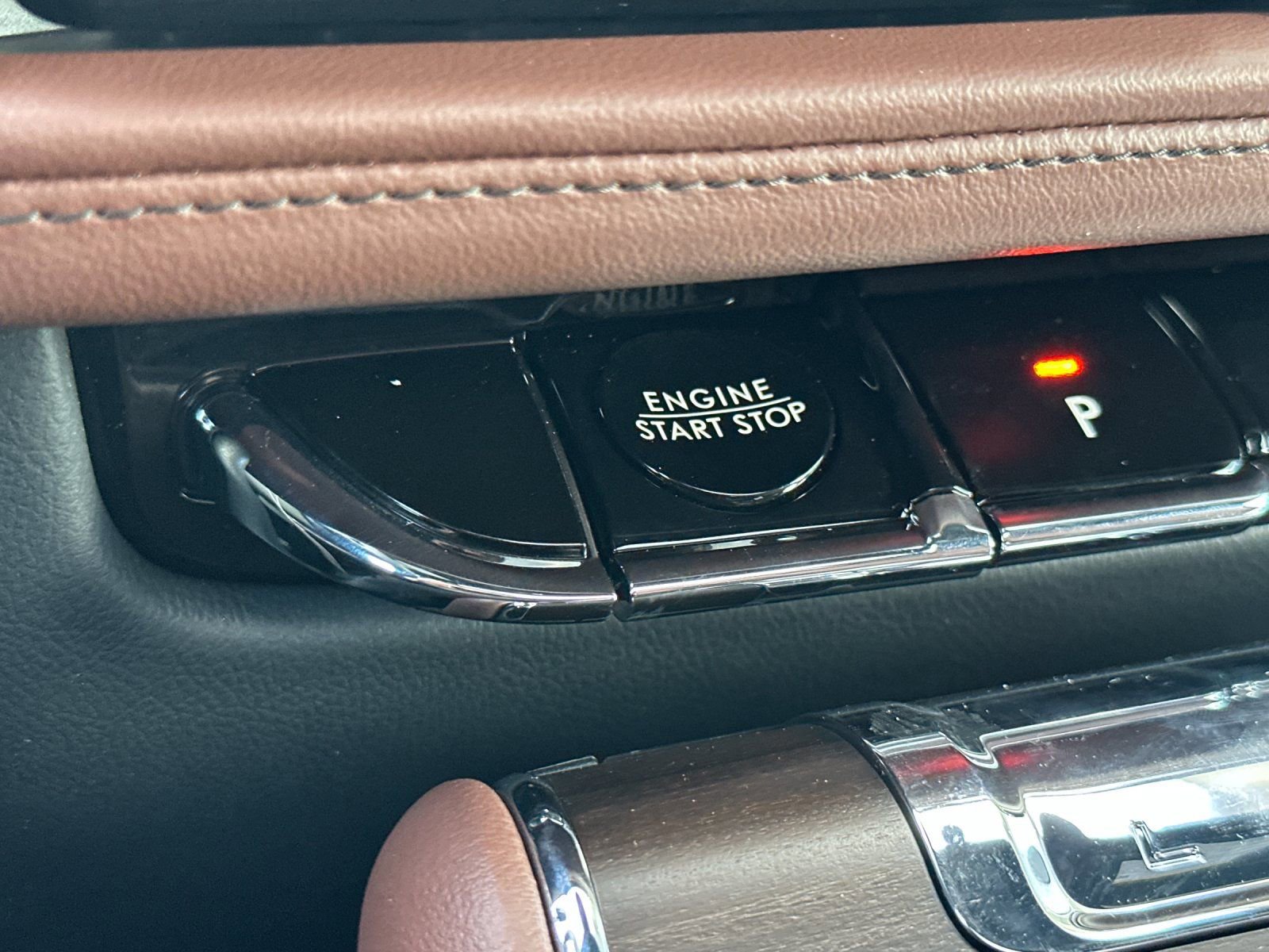 New 2025 Lincoln Aviator Reserve w/ Equipment Group 201A image 26