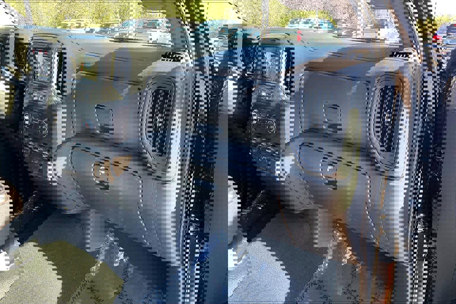 Used 2026 Chevrolet Silverado 1500 Custom image 16