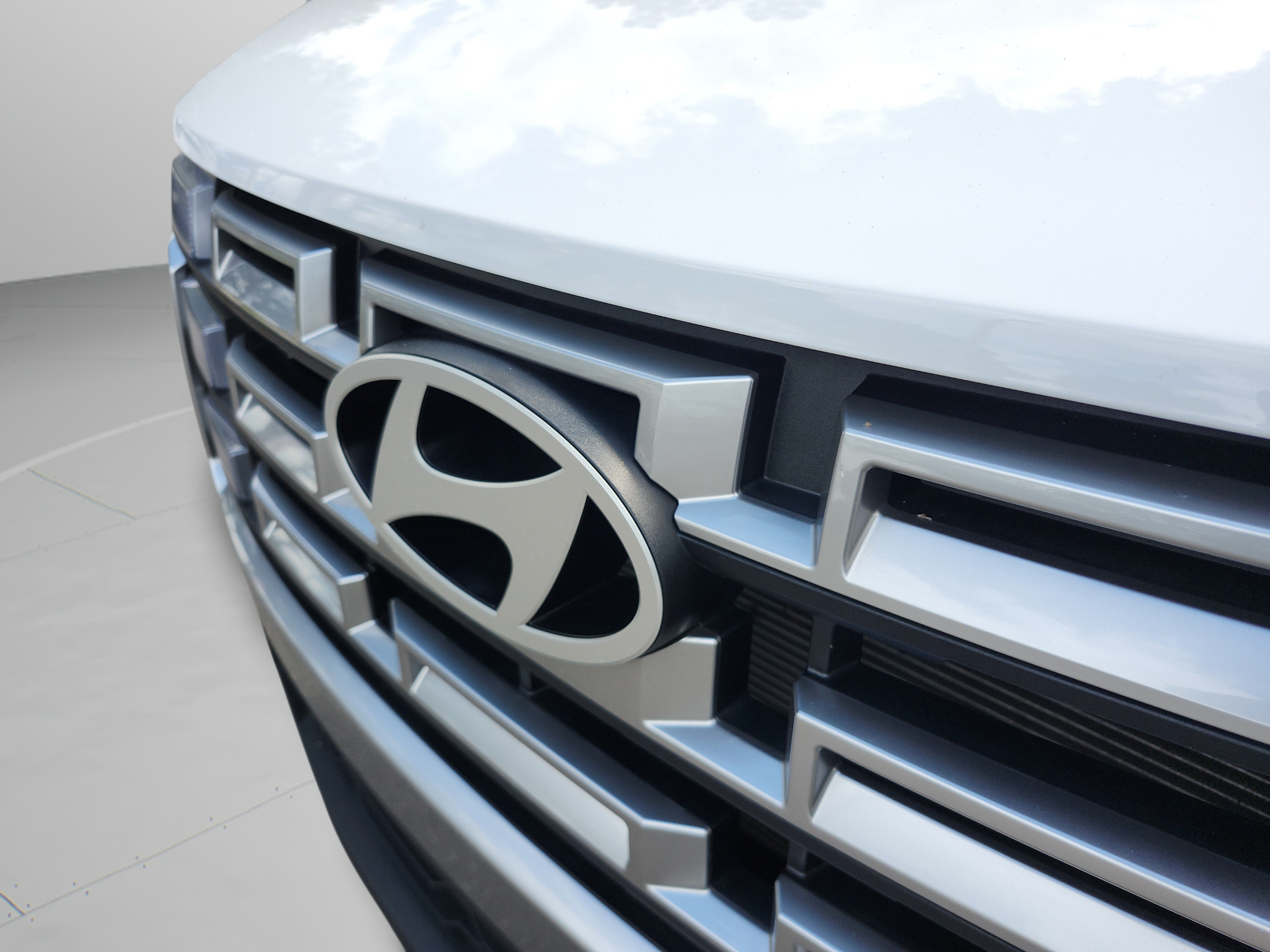 Certified 2025 Hyundai Santa Cruz SEL FWD image 28