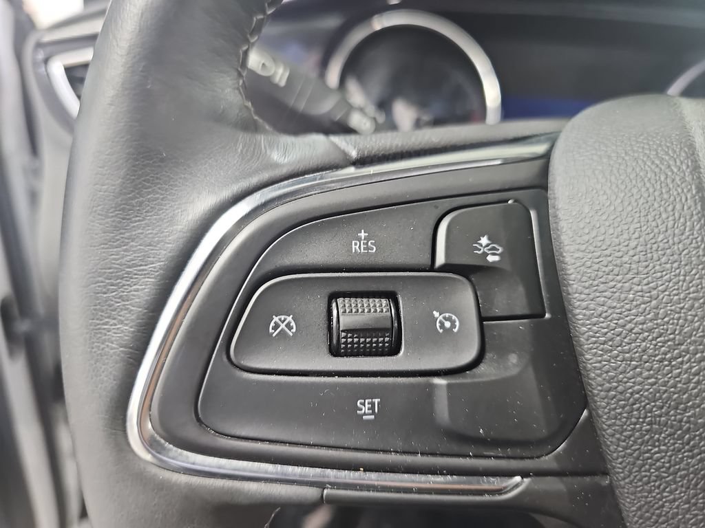 Used 2022 Buick Encore GX Preferred w/ Sport Touring Package FWD image 22