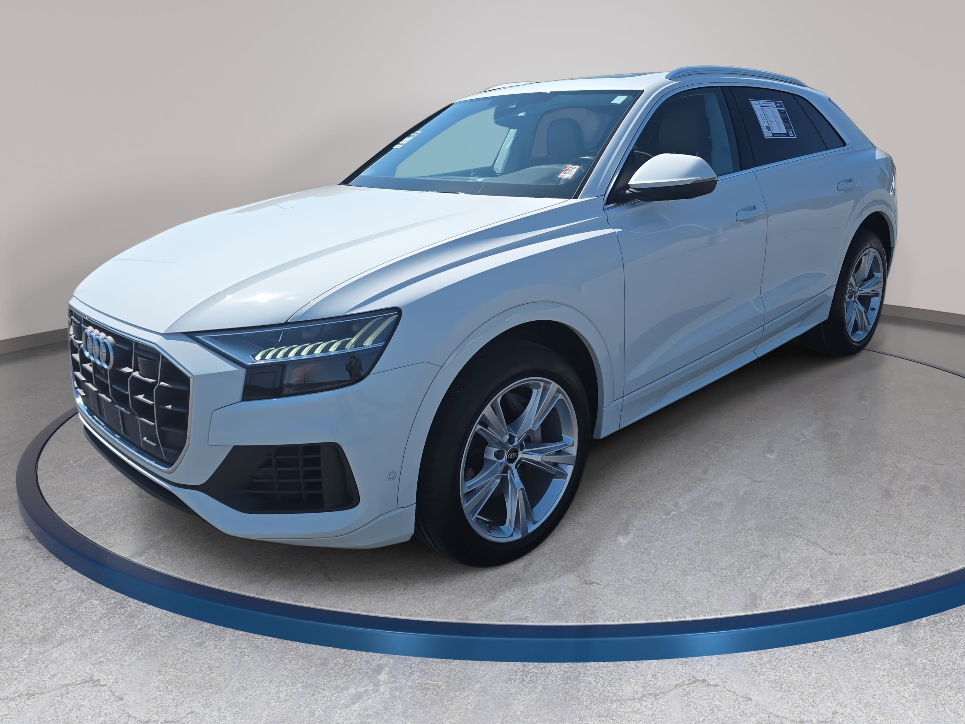 Used 2023 Audi Q8 Premium video 1