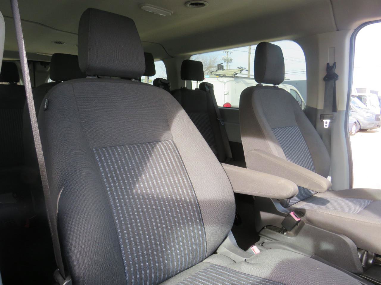 Used 2018 Ford Transit 150 XL RWD image 19
