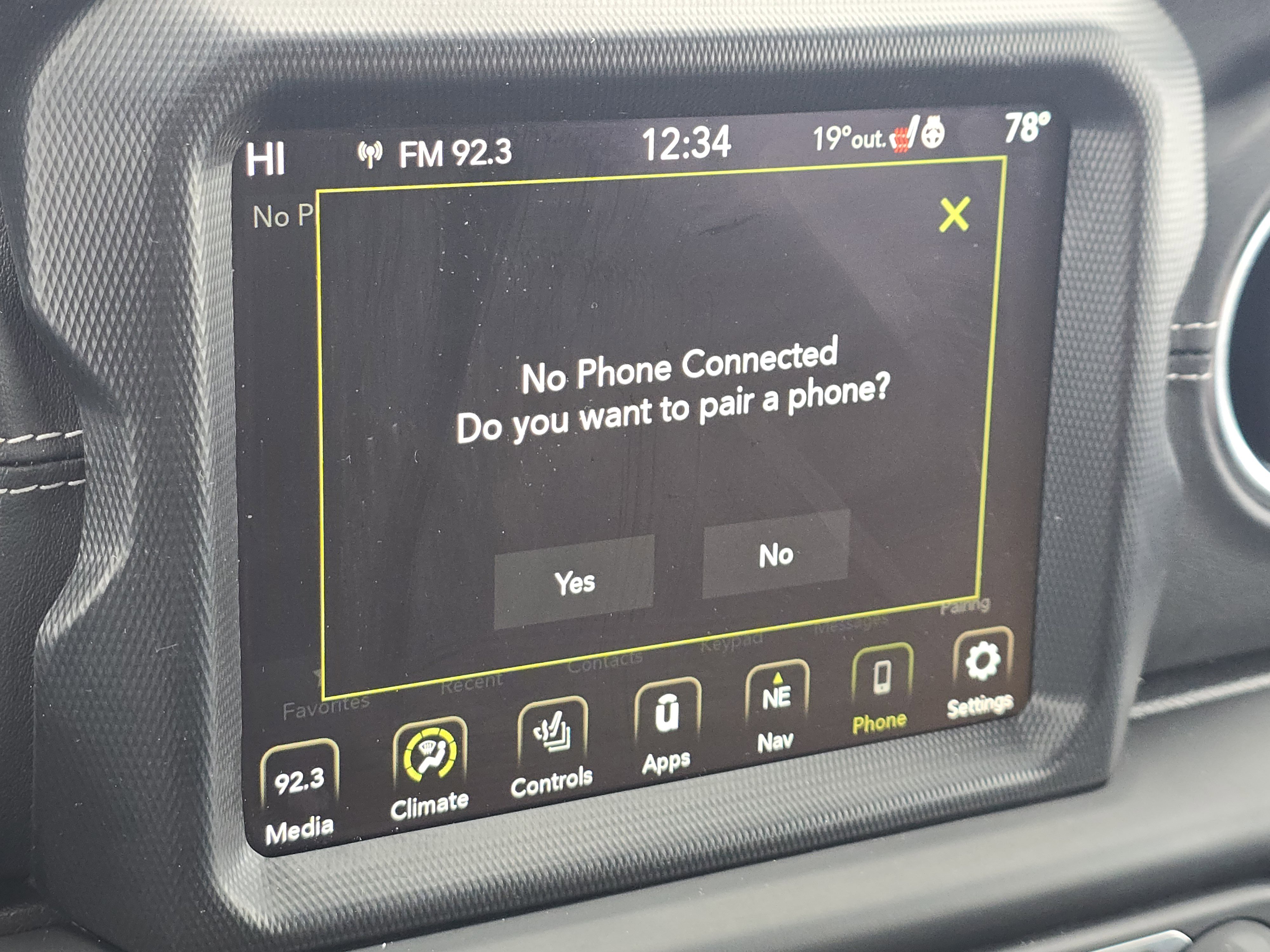 Used 2023 Jeep Wrangler Sahara w/ Cold Weather Group image 10