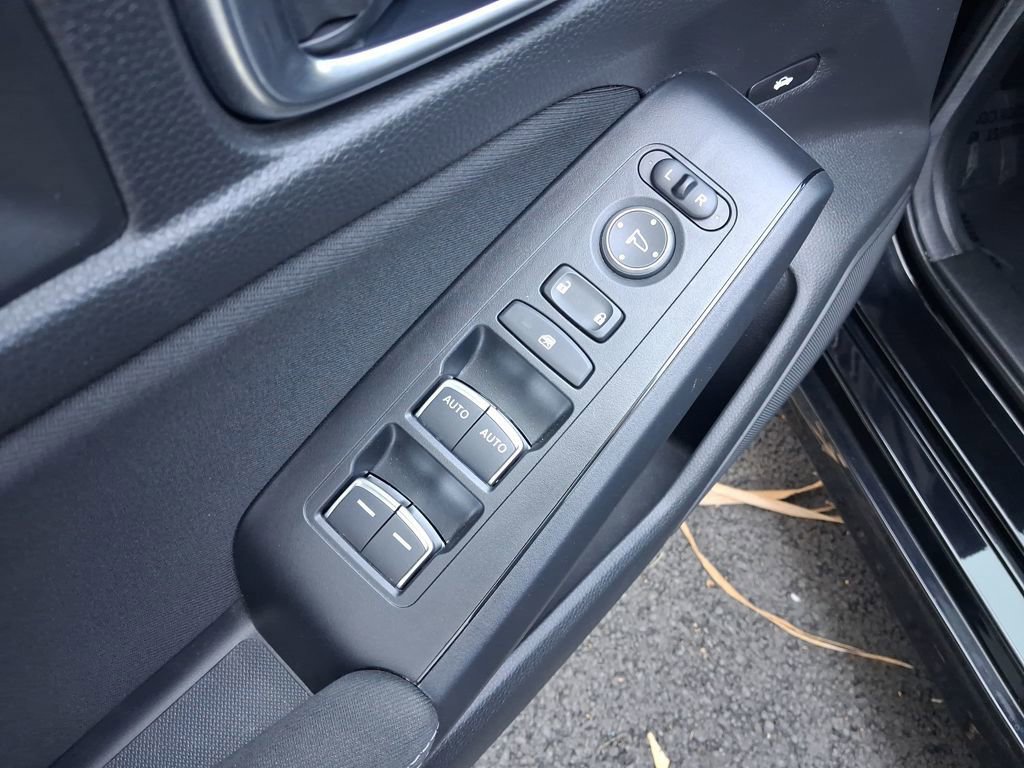 Used 2025 Honda Civic Sport image 11