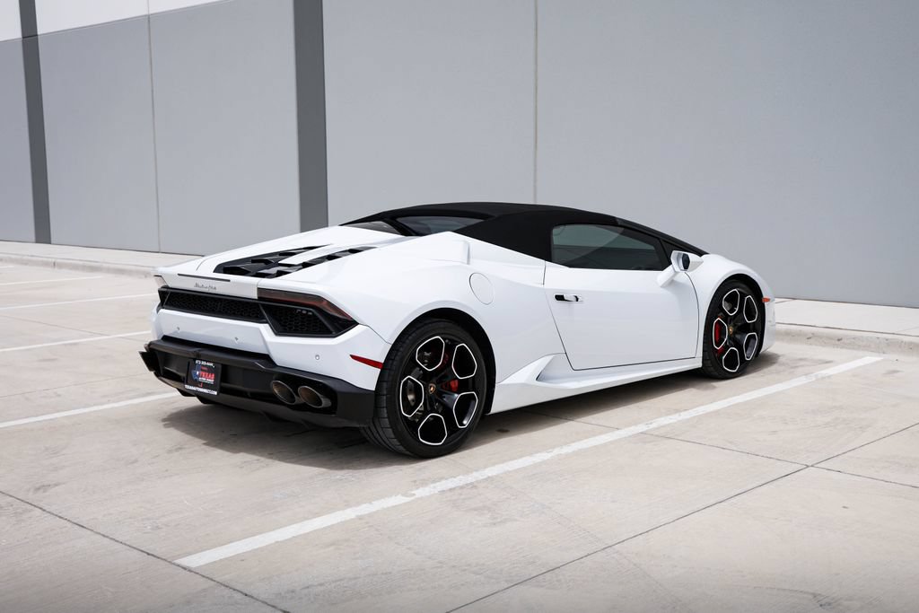 Used 2019 Lamborghini Huracan LP 580-2 RWD image 36