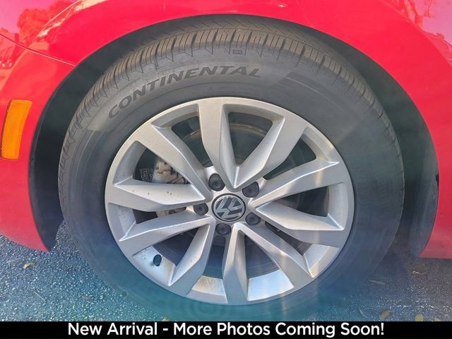 Used 2014 Volkswagen Beetle TDI image 4