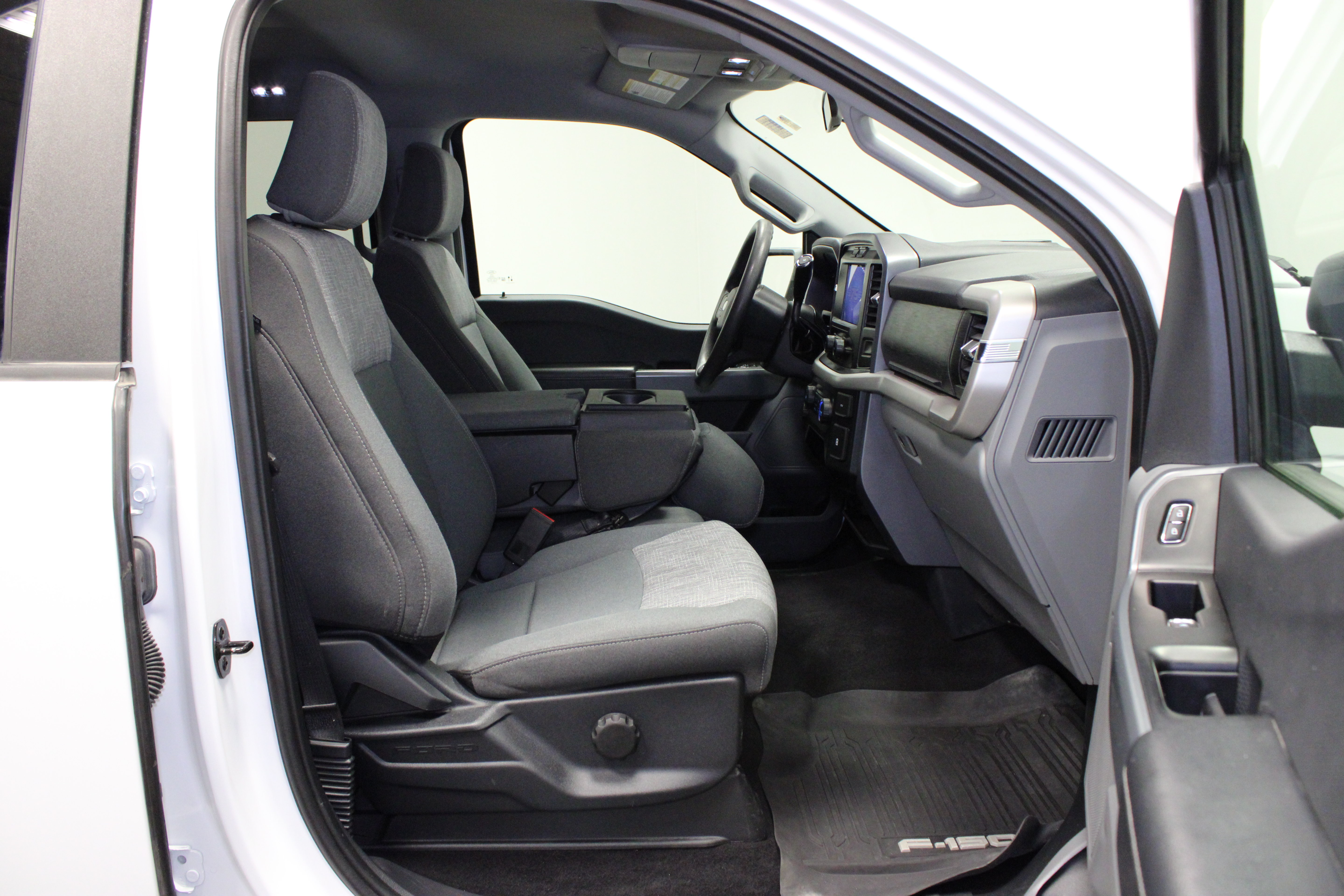 Used 2023 Ford F150 XLT AWD/4WD image 14