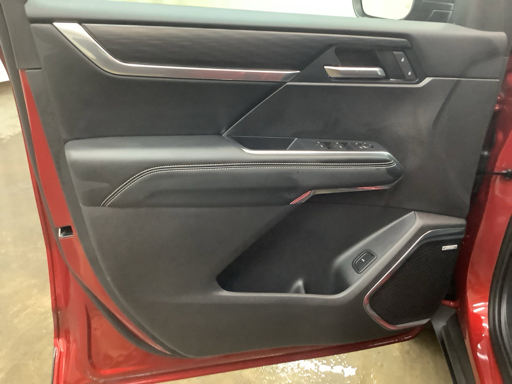 New 2026 GMC Acadia Elevation w/ Black Edition AWD/4WD image 12