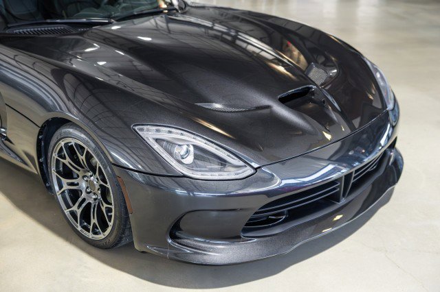 Used 2013 SRT Viper GTS w/ GTS Laguna Interior Pkg image 11