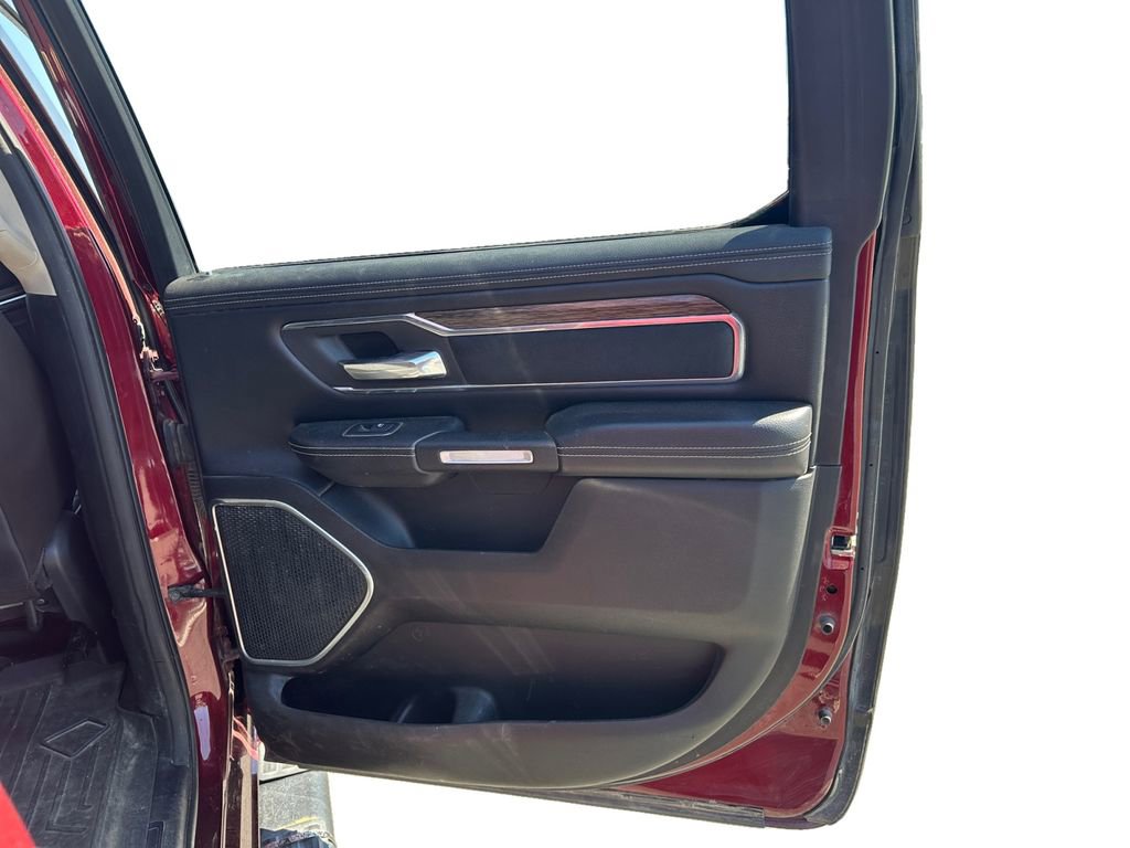 Used 2019 RAM 1500 Laramie AWD/4WD image 24