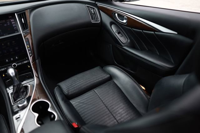 Used 2015 INFINITI Q50 w/ Technology Package image 25