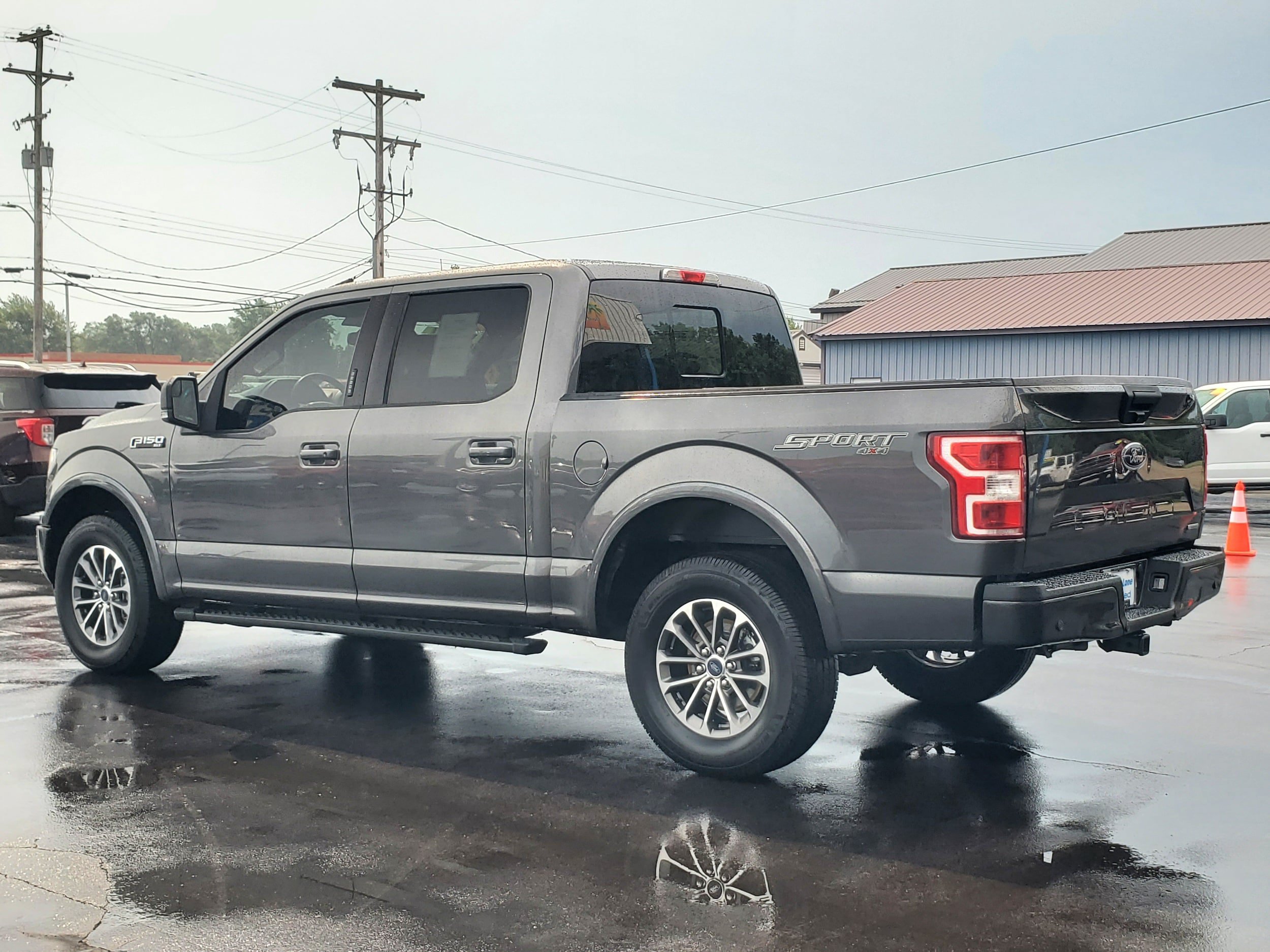 Used 2019 Ford F150 XLT w/ Equipment Group 302A Luxury AWD/4WD image 3