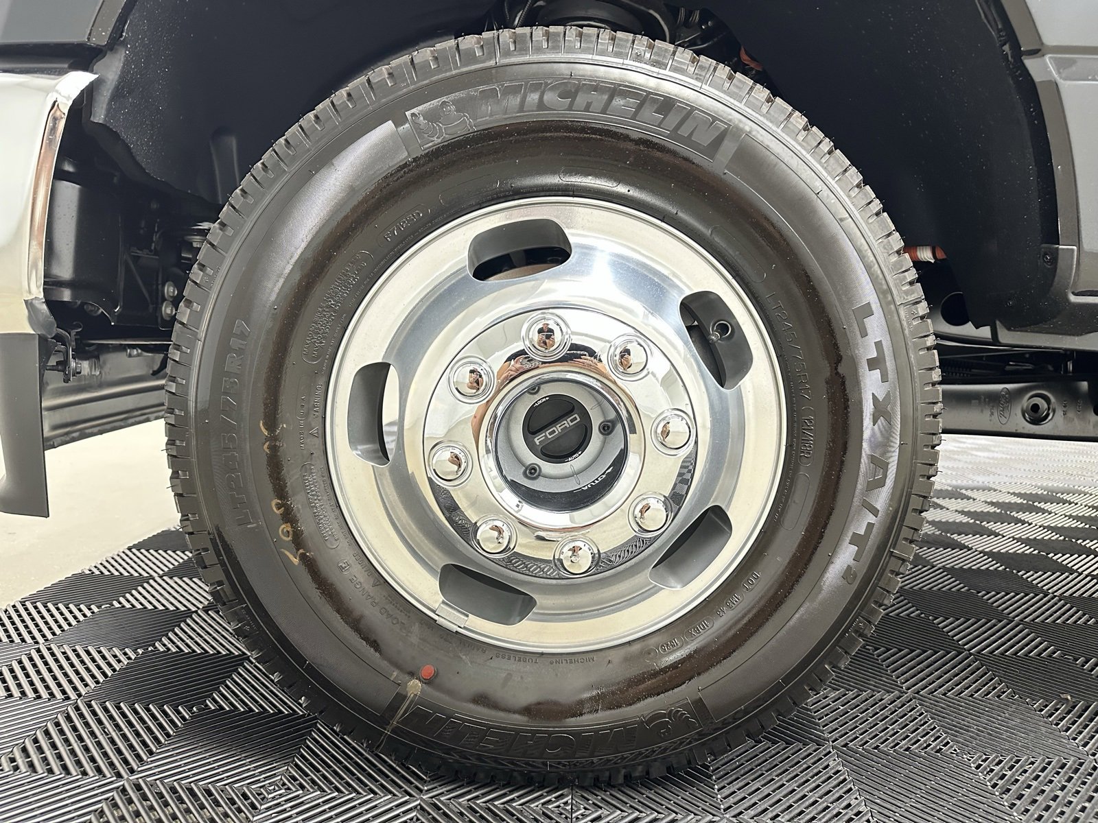 New 2025 Ford F350 XL w/ XL Chrome Package image 6