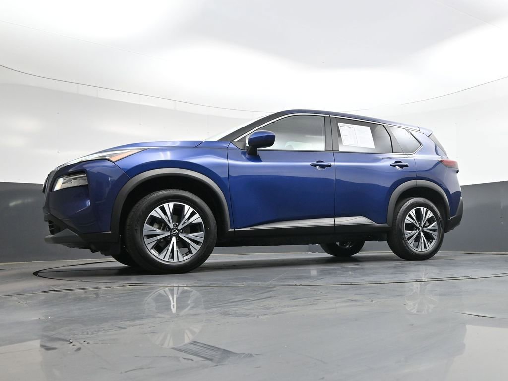 Used 2023 Nissan Rogue SV image 42