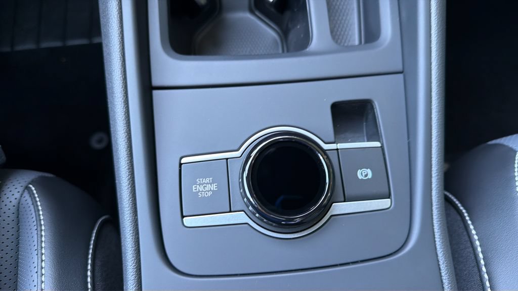 New 2026 Volkswagen Tiguan SE R-Line FWD image 22