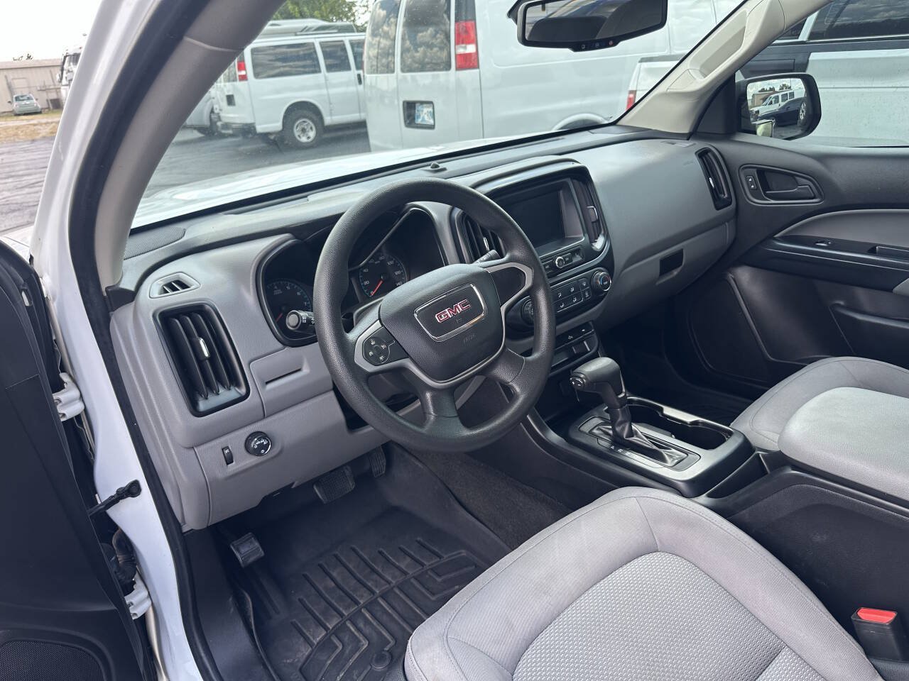 Used 2018 GMC Canyon W/T w/ Convenience Package RWD image 15