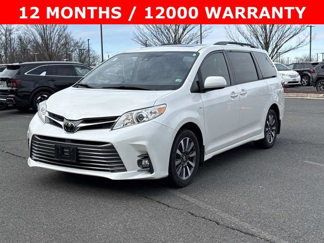 Used 2018 Toyota Sienna XLE w/ XLE Navigation Package image 5