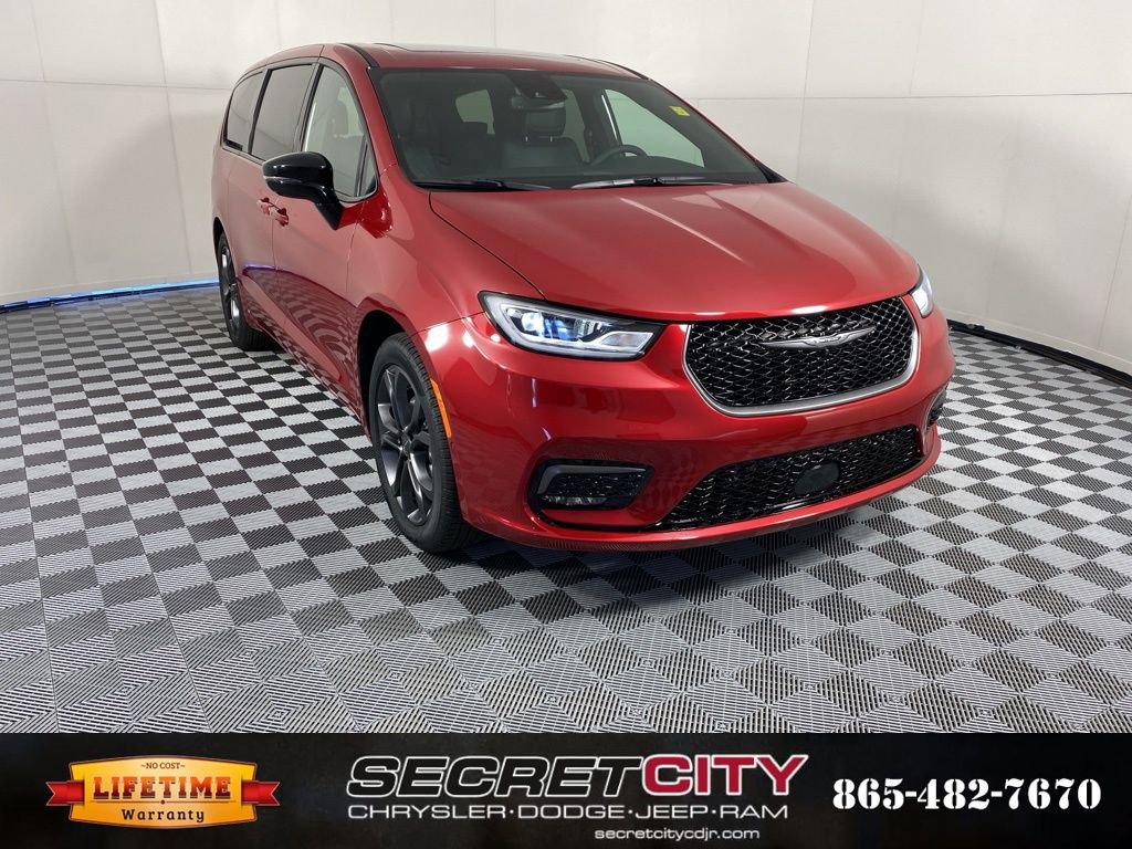 New 2026 Chrysler Pacifica Select image 1