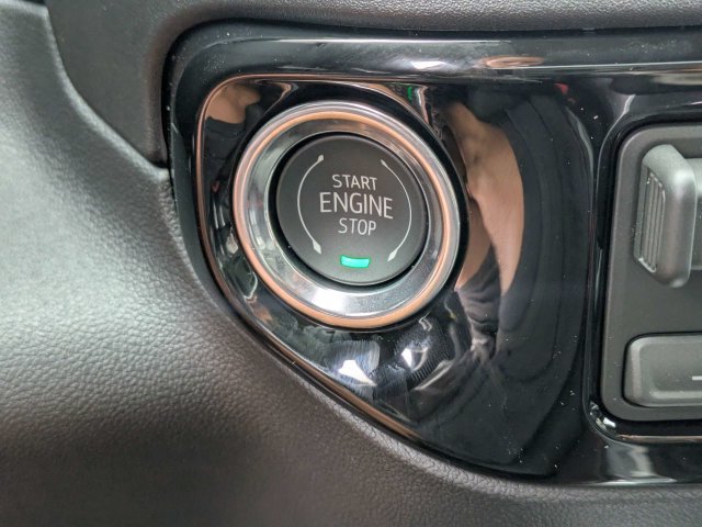 New 2026 GMC Sierra 1500 SLT AWD/4WD image 32