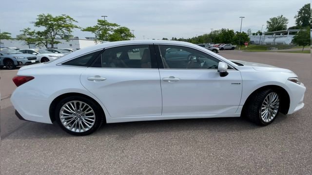 Certified 2020 Toyota Avalon Limited w/ Advanced Safety Package FWD image 9