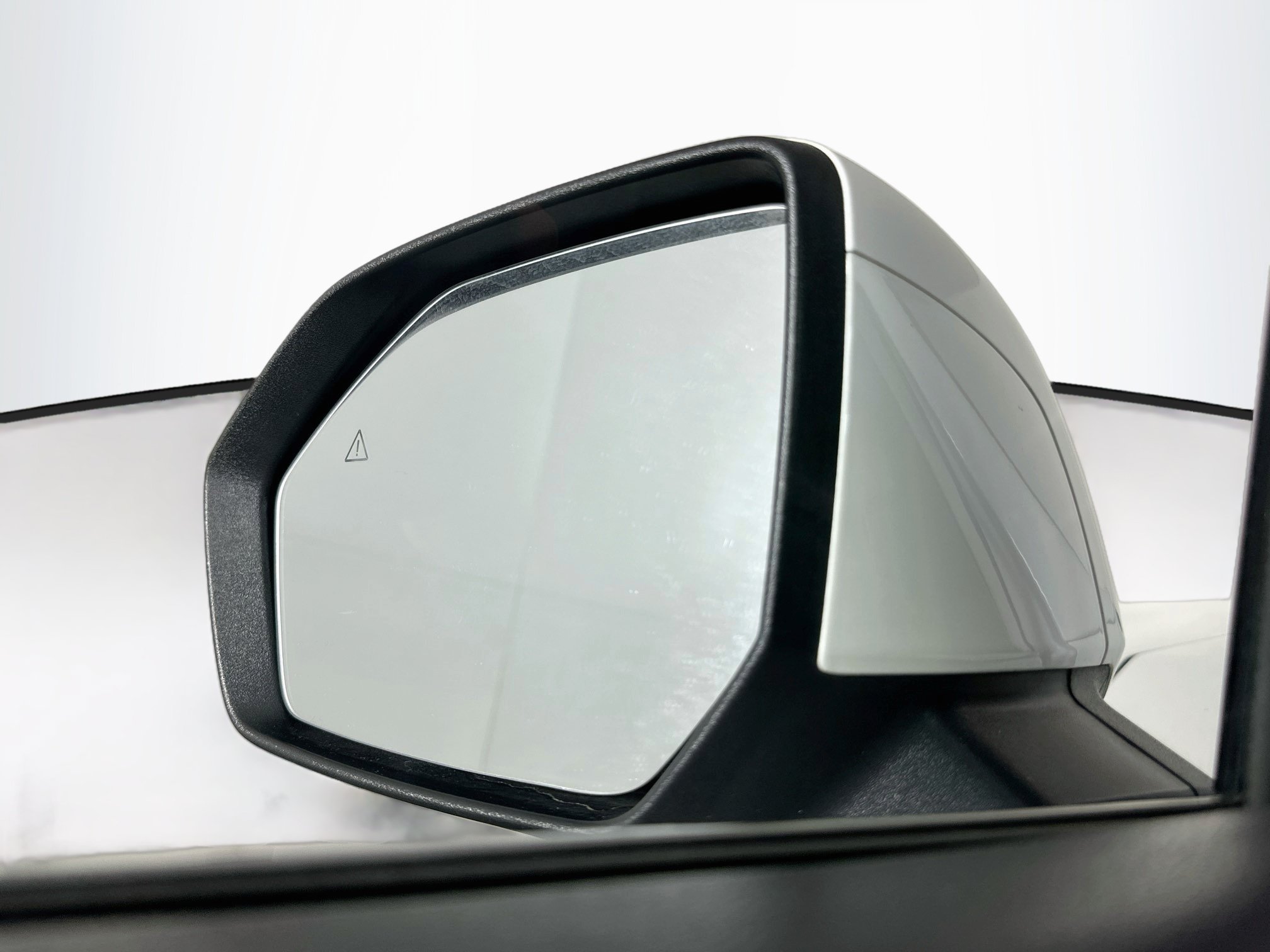 Used 2025 Hyundai Palisade SEL FWD image 16
