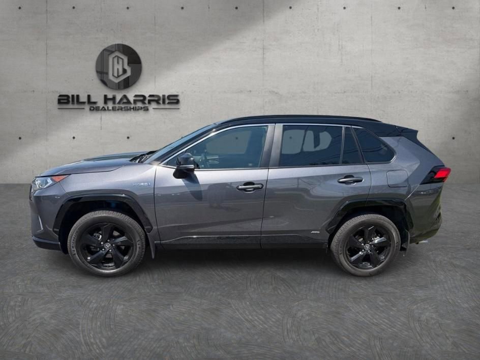 Used 2021 Toyota RAV4 XSE AWD/4WD image 2
