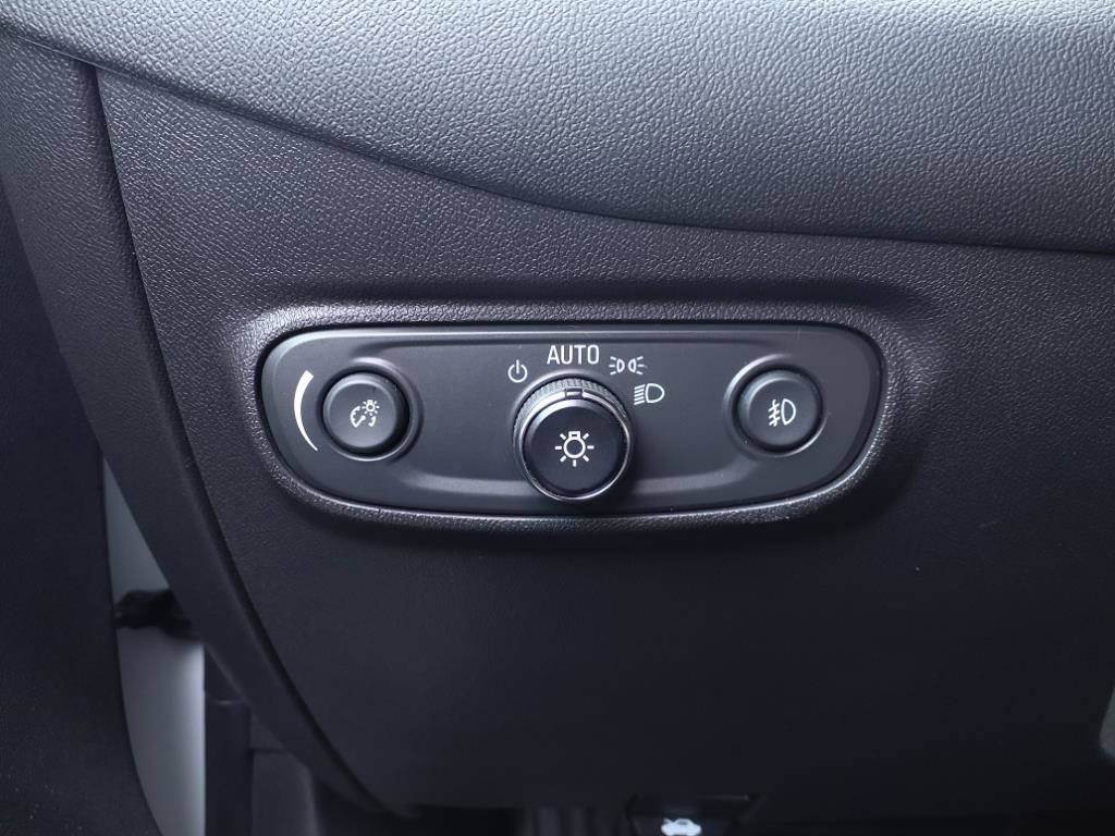 Used 2021 Chevrolet Equinox Premier image 23