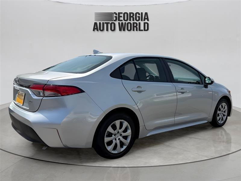 Used 2023 Toyota Corolla LE FWD image 11