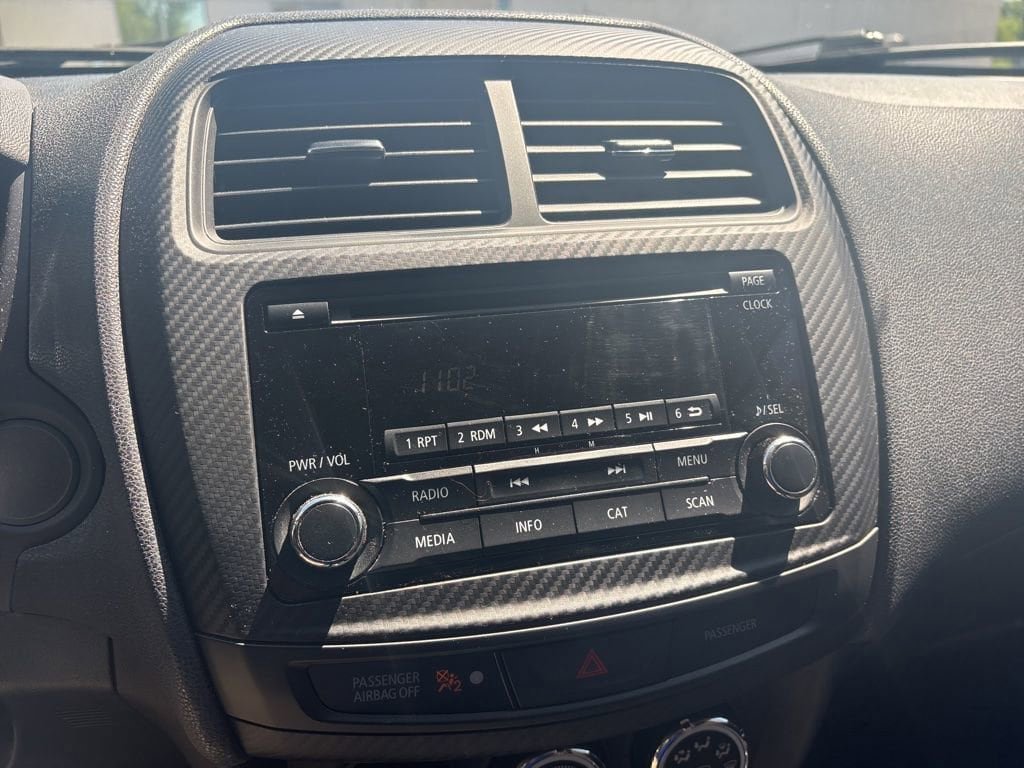 Used 2017 Mitsubishi Outlander Sport LE AWD/4WD image 10